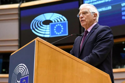 Joep Borrell: Rusilor le dam un miliard de euro zilnic pentru energia furnizata. De cand a inceput razboiul, le-am virat 35 de miliarde de euro. Ucrainenilor le-am dat un miliard
Joep Borrell: Rusilor le dam un miliard de euro zilnic pentru energia furnizata. De cand a inceput razboiul, le-am virat 35 de miliarde de euro. Ucrainenilor le-am dat un miliard