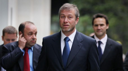 Roman Abramovici se roaga de prieteni sa ii imprumute cate un milion de dolari, ca sa-si plateasca angajatii 