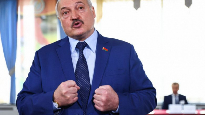 Lukasenko cere ca Belarus sa participe la negocierile dintre Rusia si Ucraina: „Acest razboi e chiar la usa tarii noastre”
Lukasenko cere ca Belarus sa participe la negocierile dintre Rusia si Ucraina: „Acest razboi e chiar la usa tarii noastre”
