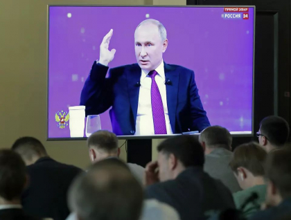 BBC: In Rusia, nu se mai aude decat vocea lui Putin. Ce justificari si explicatii aberante a gasit propaganda Kremlinului pentru razboi BBC: In Rusia, nu se mai aude decat vocea lui Putin. Ce justificari si explicatii aberante a gasit propaganda Kremlinului pentru razboi