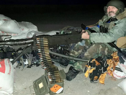Solistul unei trupe rock din Ucraina s-a inrolat in armata: „Chitara sta langa mitraliera. Dar n-am prea avut timp sa cant” - VIDEO Solistul unei trupe rock din Ucraina s-a inrolat in armata: „Chitara sta langa mitraliera. Dar n-am prea avut timp sa cant” - VIDEO