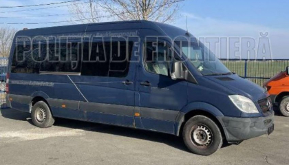 Un microbuz cautat de autoritatile germane pe Interpol - depistat la vama Leuseni. Soferul l-a cumparat din Romania, fara a cunoaste mai mute detalii
