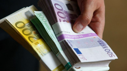 UE a inghetat pana acum active rusesti si belaruse de cel putin 29,5 miliarde de euro, inclusiv elicoptere si opere de arta