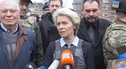 Ursula von der Leyen si Josep Borrell au mers la Bucha, locul atrocitatilor comise de rusi in Ucraina - VIDEO Ursula von der Leyen si Josep Borrell au mers la Bucha, locul atrocitatilor comise de rusi in Ucraina - VIDEO