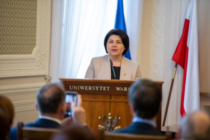 Natalia Gavrilita a tinut prelegeri la Academia din Varsovia si Colegiul Europei: „Asta inseamna familie europeana” - GALERIE FOTO Natalia Gavrilita a tinut prelegeri la Academia din Varsovia si Colegiul Europei: „Asta inseamna familie europeana” - GALERIE FOTO