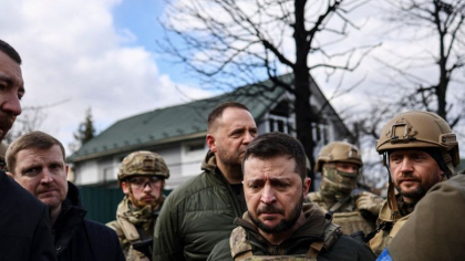 Volodimir Zelenski cere un raspuns global decisiv dupa atacul asupra garii din Kramatorsk