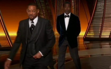 Actorul Will Smith spune ca se va conforma interdictiei Academiei de Arte si Stiinte Cinematografice din SUA. El nu mai poate participa la galele premiilor OSCAR timp de 10 ani