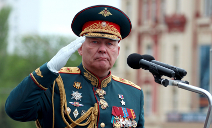 Cine este "macelarul din Siria", generalul cu care Putin vrea sa castige razboiul. Are doar o luna la dispozitie pentru a aduce victoria Cine este "macelarul din Siria", generalul cu care Putin vrea sa castige razboiul. Are doar o luna la dispozitie pentru a aduce victoria