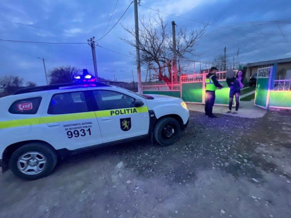  O chemare mai putin obisnuita pentru politistii din Cimislia. Cu ce s-a ales un copil de patru ani - FOTO