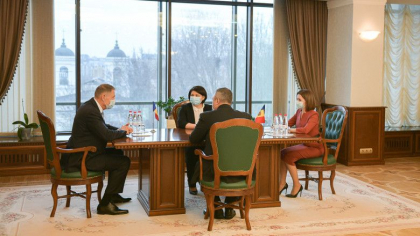 Ce spune Iohannis despre faptul ca Republica Moldova a primit chestionarul de aderare la UE: "Romania ii este alaturi si ii ofera tot sprijinul sau”

