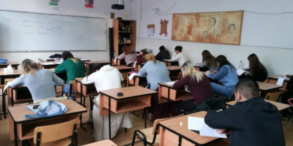 Peste 1800 de copii refugiati din Ucraina - incadrati in institutiile de invatamant din Moldova. Precizarile ministerului Educatiei si Cercetarii Peste 1800 de copii refugiati din Ucraina - incadrati in institutiile de invatamant din Moldova. Precizarile ministerului Educatiei si Cercetarii