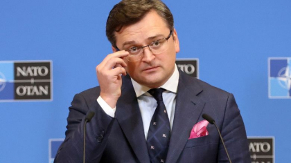 Kuleba indeamna Germania sa iasa din „somnambulism”: „Ucraina si Europa au nevoie de un leadership german acum, nu peste cativa ani”
Kuleba indeamna Germania sa iasa din „somnambulism”: „Ucraina si Europa au nevoie de un leadership german acum, nu peste cativa ani”