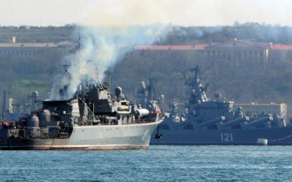 Capitanul navei de razboi „Moskova”, Anton Kuprin, ar fi murit si el in timpul exploziei, transmite un oficial al Ucrainei. Pentagonul a confirmat ca nava rusa a fost lovita de doua rachete ucrainene
