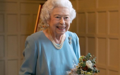 Regina Elisabeta a II-a a Marii Britanii nu va asista duminica la slujba de Paste Regina Elisabeta a II-a a Marii Britanii nu va asista duminica la slujba de Paste