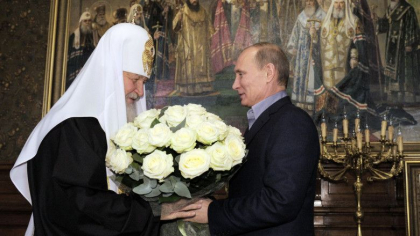 Preot din Ucraina: „Sunt socat de liderii bisericii mele de la Moscova. Patriarhul Kirill si-a dat binecuvantarea pentru razboi”
