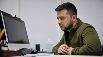 CNN. Zelenski avertizeaza lumea: Pregatiti-va pentru scenariul in care Putin ar putea utiliza arme nucleare CNN. Zelenski avertizeaza lumea: Pregatiti-va pentru scenariul in care Putin ar putea utiliza arme nucleare