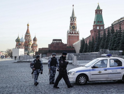 Fostul vicepresedinte al Gazprombank, sotia si fiica de 13 ani, gasiti morti in apartamentul din Moscova. Ipoteza autoritatilor