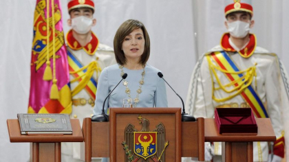 Maia Sandu, tinta unor atacuri de la Moscova dupa interzicerea simbolului "Z" al invaziei ruse in Ucraina. Senator rus: „Moldova ar putea sfarsi la cosul de gunoi al istoriei”
Maia Sandu, tinta unor atacuri de la Moscova dupa interzicerea simbolului "Z" al invaziei ruse in Ucraina. Senator rus: „Moldova ar putea sfarsi la cosul de gunoi al istoriei”