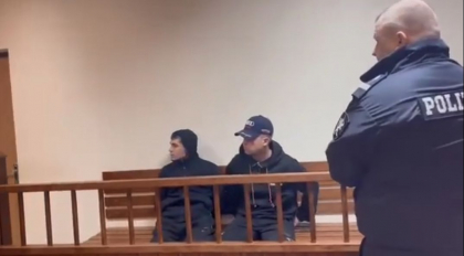 Militarii care ar fi ucis un tanar in parcul Valea Trandafirilor - prezenti in fata judecatorilor. Procurorii cer 13 ani si 4 luni de inchisoare - VIDEO
Militarii care ar fi ucis un tanar in parcul Valea Trandafirilor - prezenti in fata judecatorilor. Procurorii cer 13 ani si 4 luni de inchisoare - VIDEO