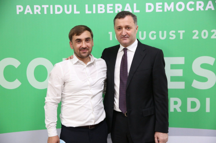 S-a stins din viata Alexandru Fetescu, secretarul general al Partidului Democrat Liberal. Anuntul facut de Vlad Filat S-a stins din viata Alexandru Fetescu, secretarul general al Partidului Democrat Liberal. Anuntul facut de Vlad Filat