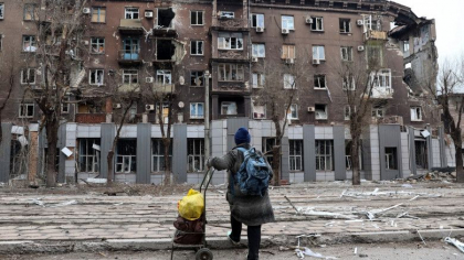 Primarul din Mariupol: „Vietile celor care sunt inca aici se afla in mainile unui singur om - Vladimir Putin” Primarul din Mariupol: „Vietile celor care sunt inca aici se afla in mainile unui singur om - Vladimir Putin”