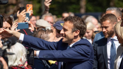 Emmanuel Macron este dat invingator in alegerile prezidentiale din Franta de catre doua exit-polluri din presa belgiana
