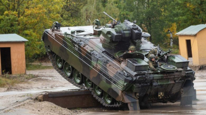 Elvetia a impiedicat Germania sa re-exporte munitie elvetiana catre Ucraina
