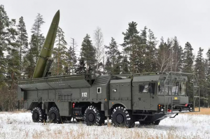 Ucraina spune ca Rusia a adus lansatoare Iskander-M langa granita
Ucraina spune ca Rusia a adus lansatoare Iskander-M langa granita