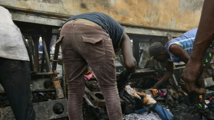 Explozie la o rafinarie clandestina din Nigeria. Sunt peste 100 de morti