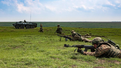 Klaus Iohannis: Armata romana va intra intr-un „proces accelerat de modernizare”, in contextul razboiului din Ucraina Klaus Iohannis: Armata romana va intra intr-un „proces accelerat de modernizare”, in contextul razboiului din Ucraina