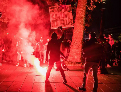 Greul abia incepe in Franta dupa victoria lui Macron: alegeri legislative, reforme si proteste intr-o tara divizata, sub amenintarea extremei drepte