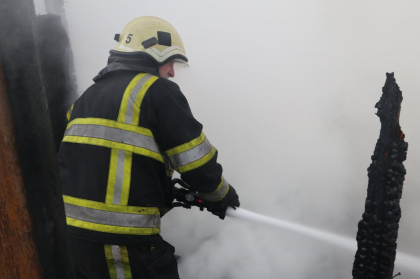 Cadavrul carbonizat al unui barbat - gasit in dormitorul casei sale. Ce spune IGSU Cadavrul carbonizat al unui barbat - gasit in dormitorul casei sale. Ce spune IGSU