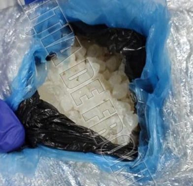 Peste 11 kg de droguri, care urmau sa fie vandute in Republica Moldova - gasite de oamenii legii. Un cetatean ucrainean - retinut de politisti Peste 11 kg de droguri, care urmau sa fie vandute in Republica Moldova - gasite de oamenii legii. Un cetatean ucrainean - retinut de politisti