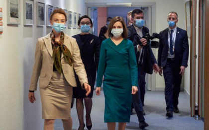 Ultimele detalii despre integrarea Moldovei in UE, prezentate de europarlamentarul Eugen Tomac: Comisia avanseaza rapid cu lucrarile legate de formularea acestor avize Ultimele detalii despre integrarea Moldovei in UE, prezentate de europarlamentarul Eugen Tomac: Comisia avanseaza rapid cu lucrarile legate de formularea acestor avize