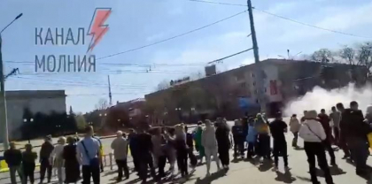 Cum incearca fortele rusesti sa eradicheze identitatea ucraineana in Herson: Rubla, televiziune si educatie Cum incearca fortele rusesti sa eradicheze identitatea ucraineana in Herson: Rubla, televiziune si educatie