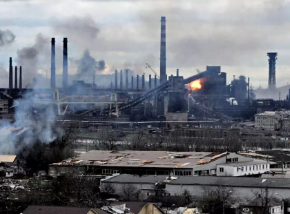 Apelul femeilor pentru salvarea soldatilor de la Mariupol: „E iadul pe pamant acolo, e mult mai rau decat un simplu razboi” Apelul femeilor pentru salvarea soldatilor de la Mariupol: „E iadul pe pamant acolo, e mult mai rau decat un simplu razboi”