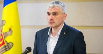 Alexandru Slusari solicita Procuraturii Anticoruptie sa ancheteze licitatia pentru cumpararea energiei electrice: „Mai nu s-a transformat intr-o schema criminala”