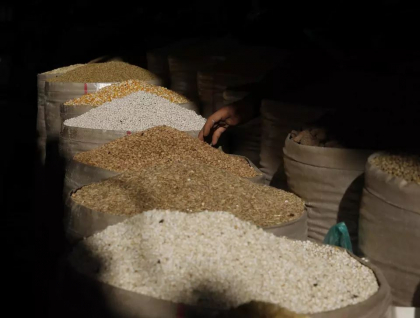 Ucraina acuza Rusia ca a furat 400.000 de tone de cereale din zonele ocupate
