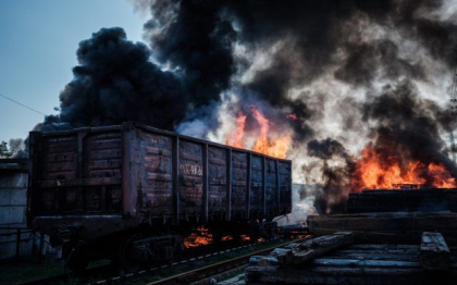 Atacurile rusesti asupra retelei de cai ferate din Ucraina perturba grav activitatea serviciilor feroviare: „Rusia incearca sa ne distruga logistica pentru ca nu ne poate invinge pe campul de lupta” Atacurile rusesti asupra retelei de cai ferate din Ucraina perturba grav activitatea serviciilor feroviare: „Rusia incearca sa ne distruga logistica pentru ca nu ne poate invinge pe campul de lupta”