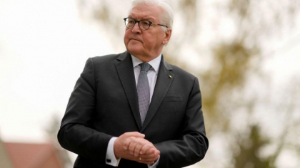 Zelenski si Steinmeier s-au impacat. Presedintele Germaniei a fost invitat la Kiev Zelenski si Steinmeier s-au impacat. Presedintele Germaniei a fost invitat la Kiev