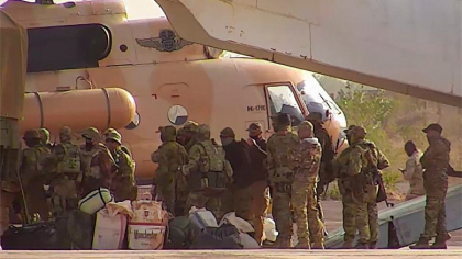 The Guardian: Mercenarii lui Putin au participat la masacrarea a sute de oameni in Mali The Guardian: Mercenarii lui Putin au participat la masacrarea a sute de oameni in Mali