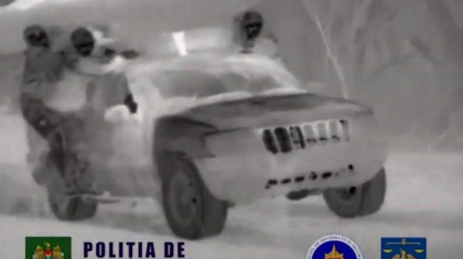 Patru persoane dintr-un grup specializat in contrabanda cu tigari - retinute. Politistii de frontiera primeau mita de pana la 7.000 de euro - VIDEO