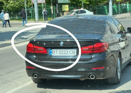 Semnele razboiului din Ucraina, pe strazile din Chisinau. Un sofer - surprins cu urme de gloante pe masina - FOTO