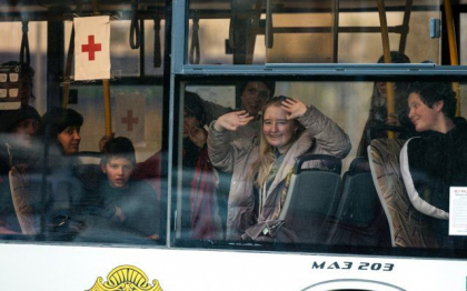 Se astepta noi evacuari din orasul asediat Mariupol, vineri, afirma ONU Se astepta noi evacuari din orasul asediat Mariupol, vineri, afirma ONU