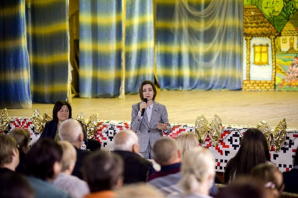 Maia Sandu a vizitat localitatile de langa Nistru: „Oamenii sunt ingrijorati de situatia din regiune”