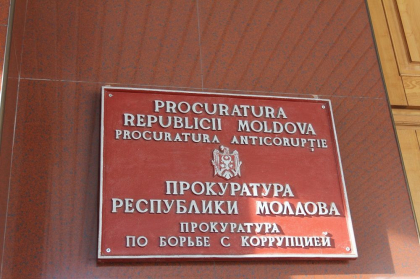 Detalii despre perchezitiile efectuate ieri intr-un dosar de contrabanda cu tigari. Ce au identificat procurorii