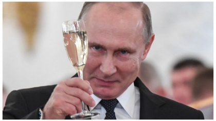 Politico: Cei 12 germani care au fost jucati pe degete de Putin - FOTO Politico: Cei 12 germani care au fost jucati pe degete de Putin - FOTO