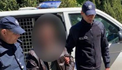 Un cetatean turc, cautat de autoritatile din Moldova - extradat din Bulgaria. Impreuna cu alti moldoveni lua mita 7000 de euro pentru a ajuta unele persoane sa ajunga ilegal in UE Un cetatean turc, cautat de autoritatile din Moldova - extradat din Bulgaria. Impreuna cu alti moldoveni lua mita 7000 de euro pentru a ajuta unele persoane sa ajunga ilegal in UE