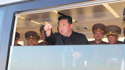 Coreea de Nord a lansat „un proiectil neidentificat”. Testul, un posibil mesaj al lui Kim Jong Un pentru noul presedinte sud-coreean Coreea de Nord a lansat „un proiectil neidentificat”. Testul, un posibil mesaj al lui Kim Jong Un pentru noul presedinte sud-coreean