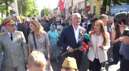 LIVE. Igor Dodon - in fata multimii la marsul Victoriei LIVE. Igor Dodon - in fata multimii la marsul Victoriei